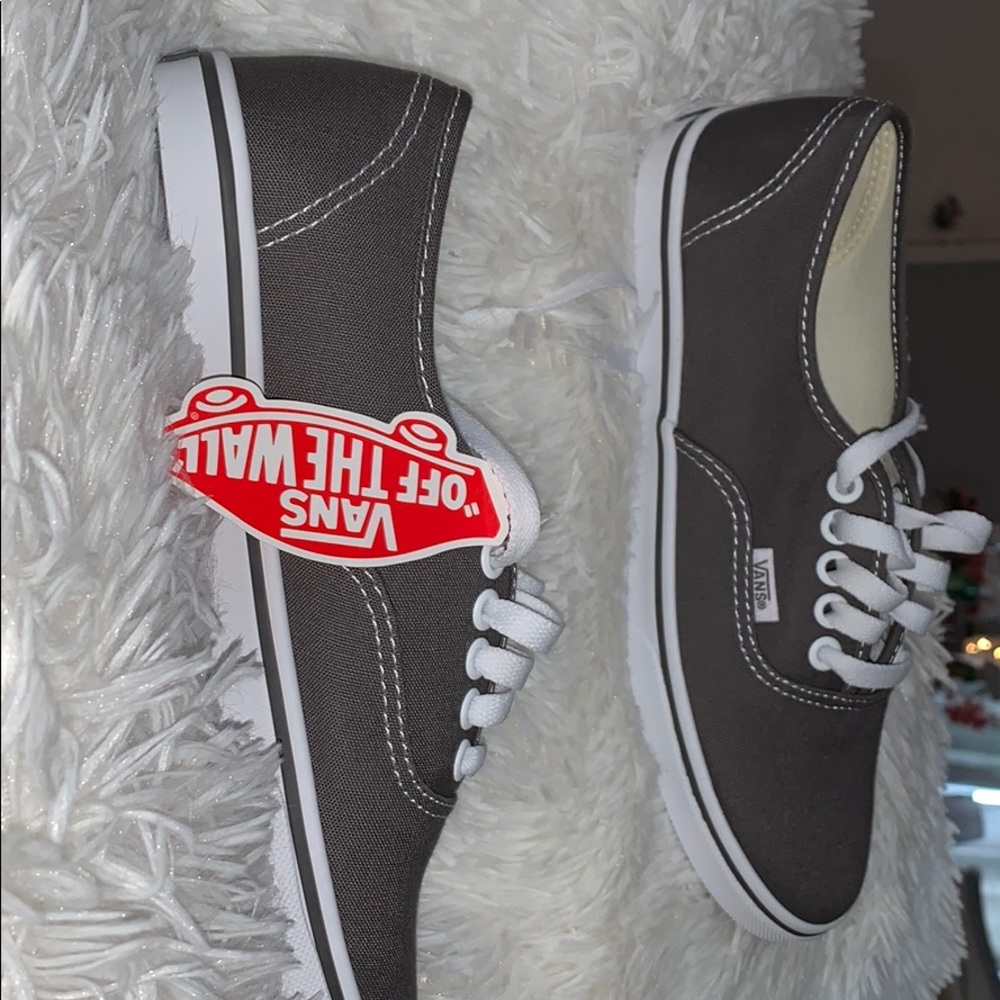 brand new never worn before authentic vans